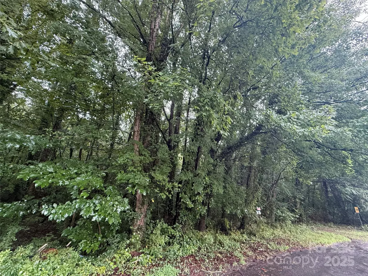 Charlotte, NC 28214,10123 Nomad DR