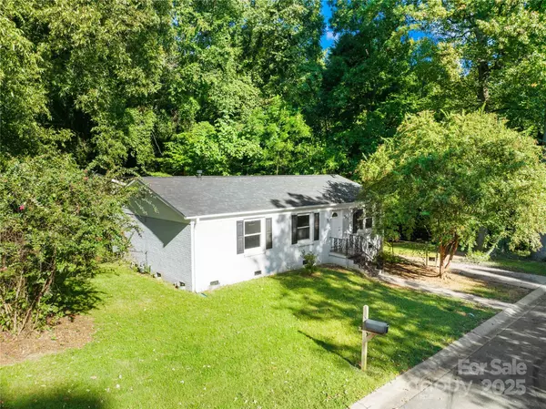 Charlotte, NC 28216,2301 Kennesaw DR