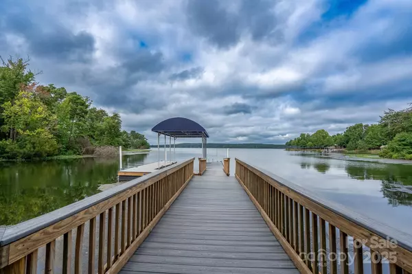 139 Deerfield LN, New London, NC 28127
