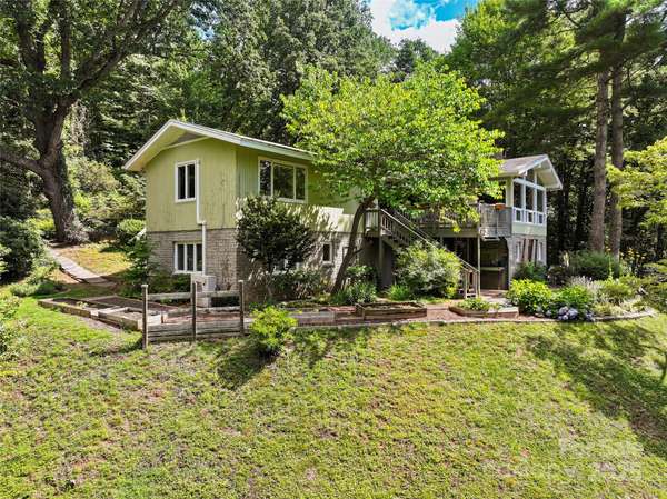 368 Deer Path RD, Waynesville, NC 28786