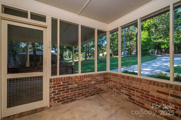 Bessemer City, NC 28016,901 S 14th ST