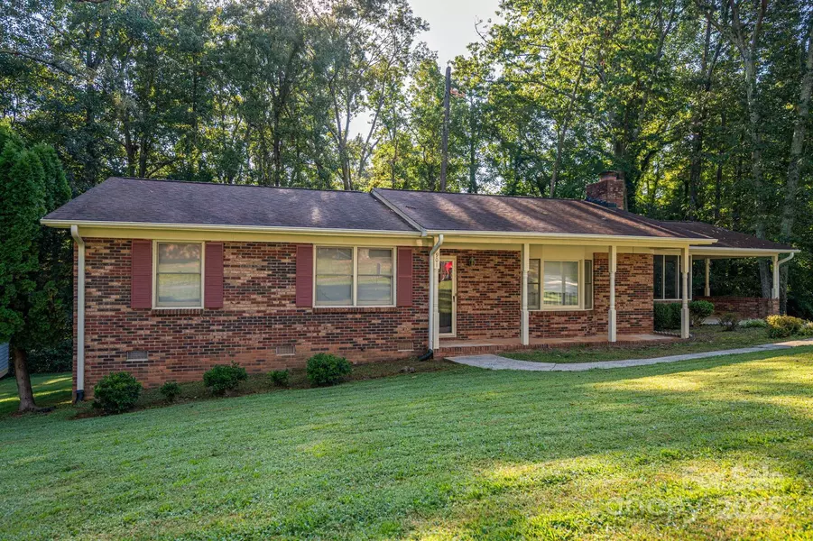 901 S 14th ST, Bessemer City, NC 28016