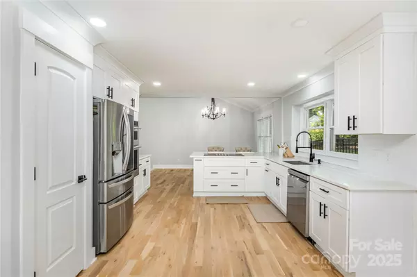 Charlotte, NC 28215,4501 Brookwood RD