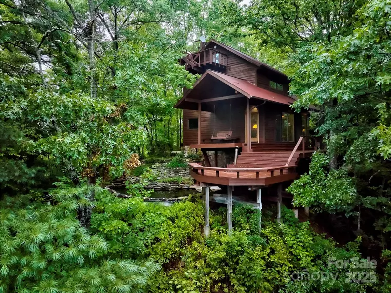 565 Silver Ridge RD, Bryson City, NC 28713