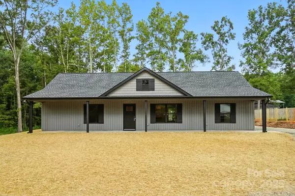 York, SC 29745,251 Lincoln RD