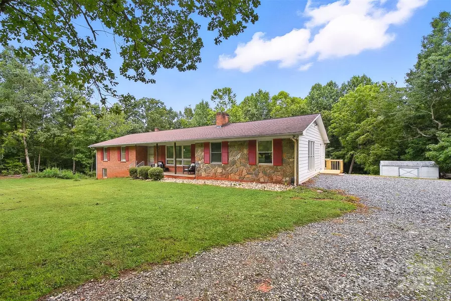 45 Bowman Hills RD, Taylorsville, NC 28681