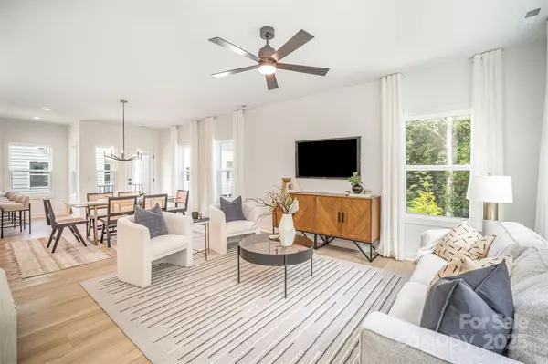 Charlotte, NC 28208,3928 Hager DR