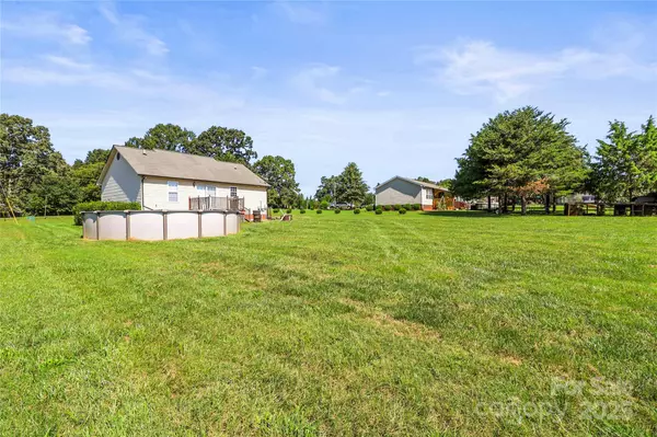 Lincolnton, NC 28092,3200 River RD