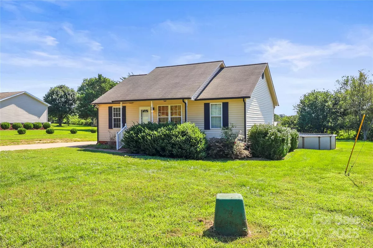 Lincolnton, NC 28092,3200 River RD