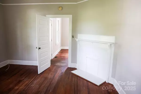Kannapolis, NC 28081,417 York AVE