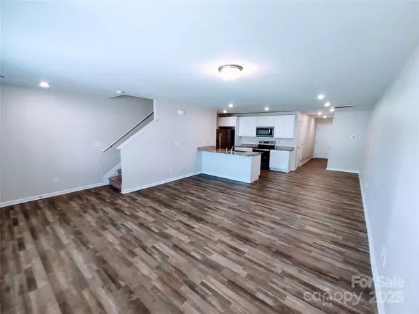 Salisbury, NC 28147,282 Winston LN