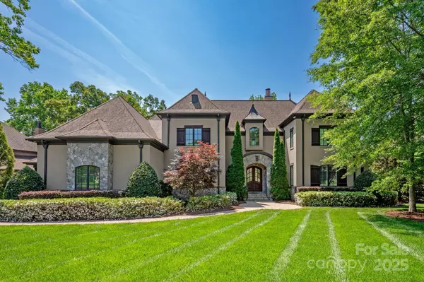 8021 Skye Lochs DR, Waxhaw, NC 28173