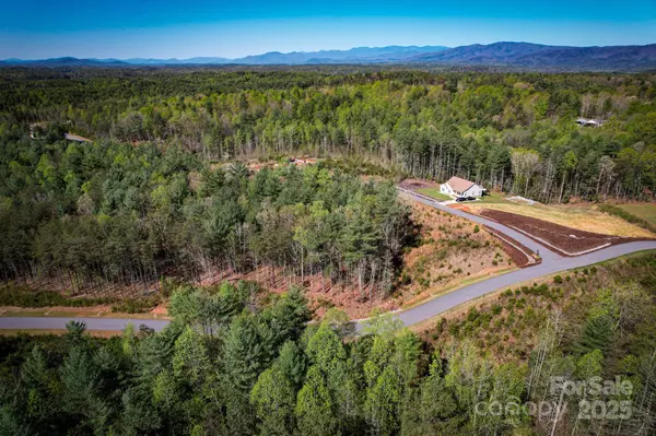 Morganton, NC 28655,2033 Starlight LN #111