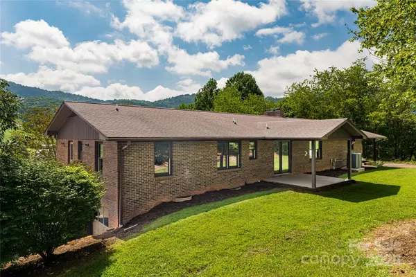 Leicester, NC 28748,36 Brooks Branch RD