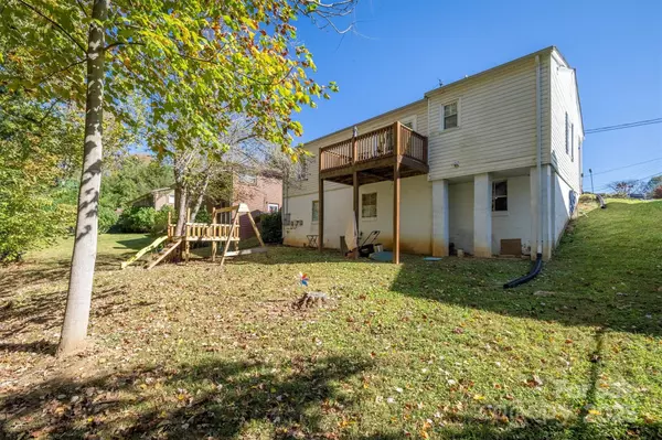 Lenoir, NC 28645,416 Edgewood DR SW