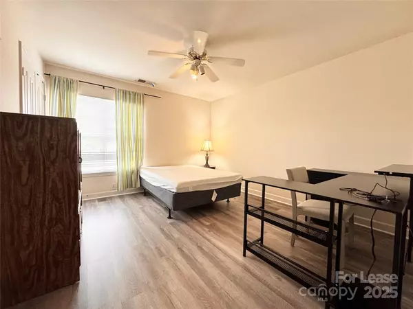 Charlotte, NC 28262,10626 Hill Point CT
