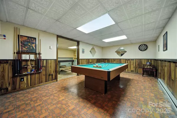 Taylorsville, NC 28681,89 Loblollie RD