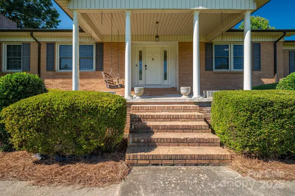 Vale, NC 28168,370 Hulls Grove Church RD