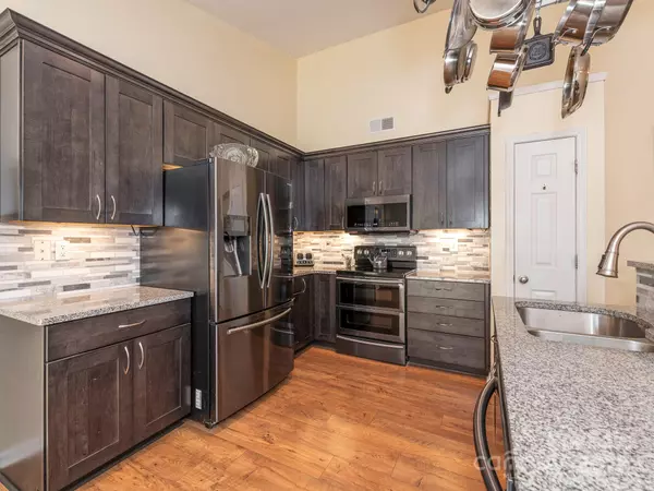 Kannapolis, NC 28081,320 Courtland CT