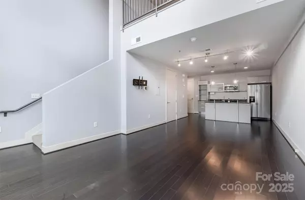 Charlotte, NC 28204,1133 Metropolitan AVE #302