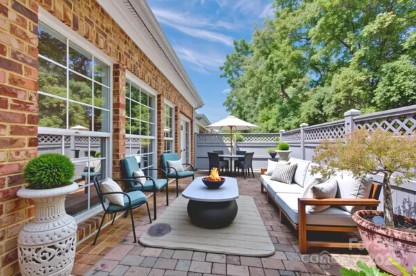 Matthews, NC 28105,833 Treverton DR