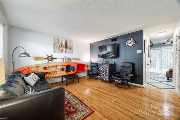 Gastonia, NC 28054,1060 Surry LN #917c