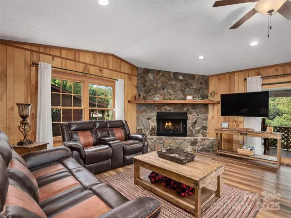 Maggie Valley, NC 28751,95 Hillcrest RD