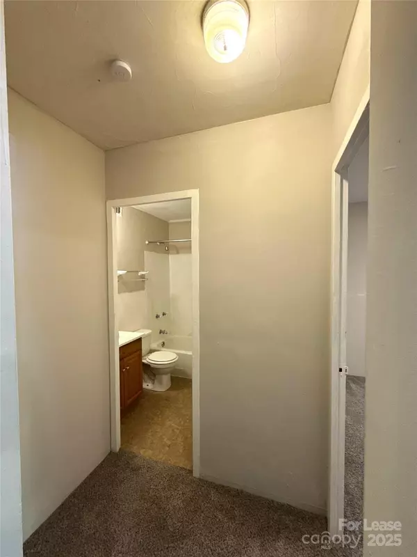 Charlotte, NC 28204,2126 E 7th ST #107