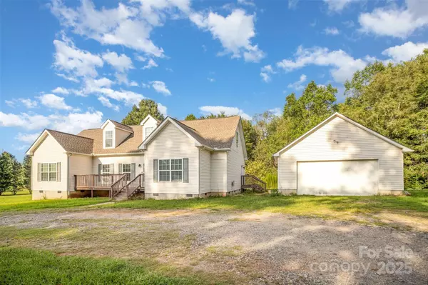 Troutman, NC 28166,831 Perry RD