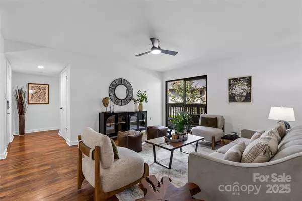Charlotte, NC 28270,5016 Sardis RD #G