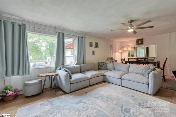 Landrum, SC 29356,1504 E Rutherford ST