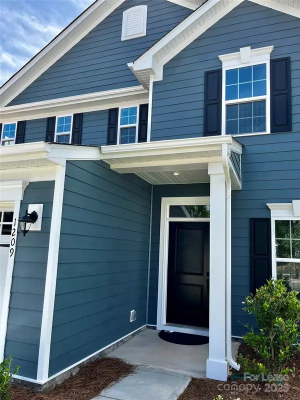 Monroe, NC 28112,1209 Cottage Green DR