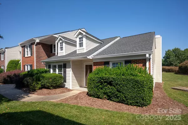 Charlotte, NC 28277,10935 Winterbourne CT