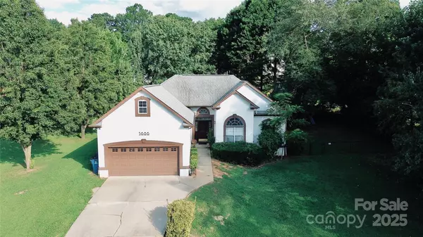 Hickory, NC 28601,5686 Gold Creek Bay DR