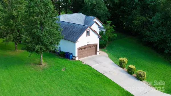 Hickory, NC 28601,5686 Gold Creek Bay DR