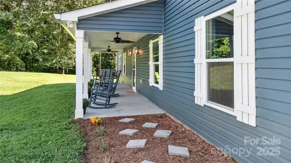 Troutman, NC 28166,177 Denlon LN