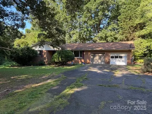 1753 N Nc 16 HWY, Denver, NC 28037