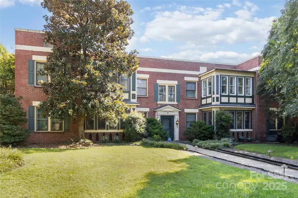 Charlotte, NC 28202,811 E Morehead ST #6