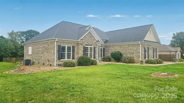 Monroe, NC 28110,1905 Scuffle Hill DR