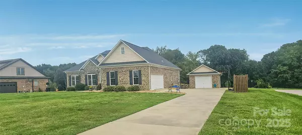 Monroe, NC 28110,1905 Scuffle Hill DR