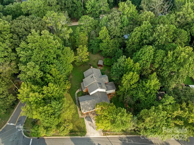 7600 Wallace LN, Charlotte, NC 28212