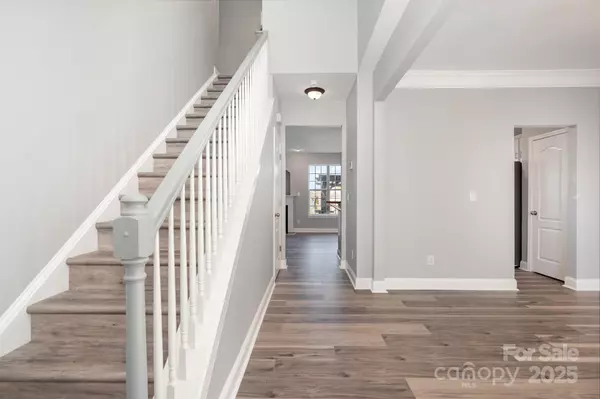 Hickory, NC 28602,1457 Jc Raulston CT