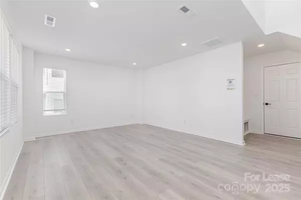 Charlotte, NC 28262,1742 Blanche ST