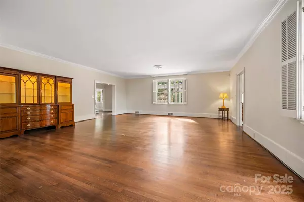 Tryon, NC 28782,55 First ST