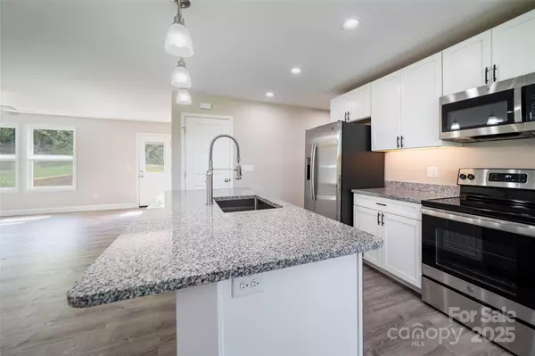 Old Fort, NC 28762,100 S Vineyard Village DR