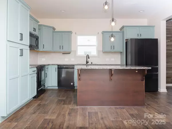 Troutman, NC 28166,144 Fairfield DR