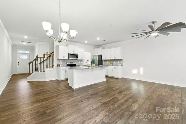 Asheville, NC 28806,607 Santa Clara DR