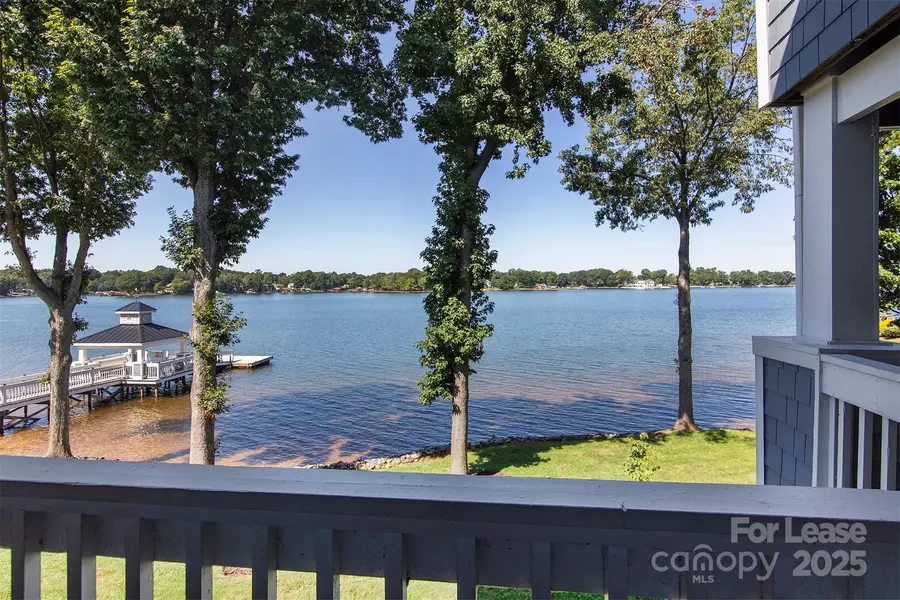 947 Southwest DR, Davidson, NC 28036
