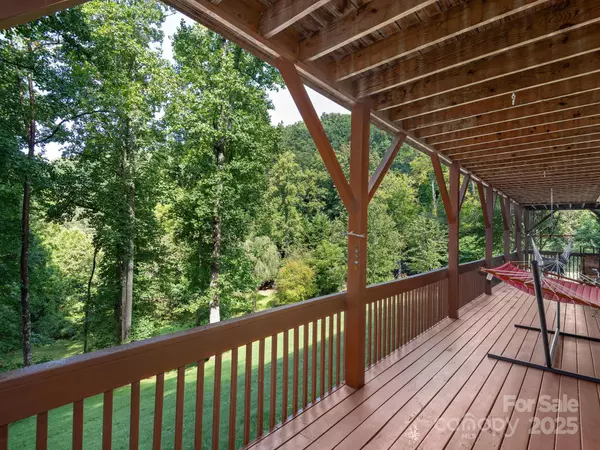 Weaverville, NC 28787,420 Chimney Rock DR