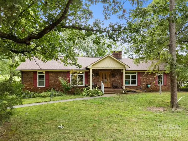 Salisbury, NC 28146,240 Skysail RD